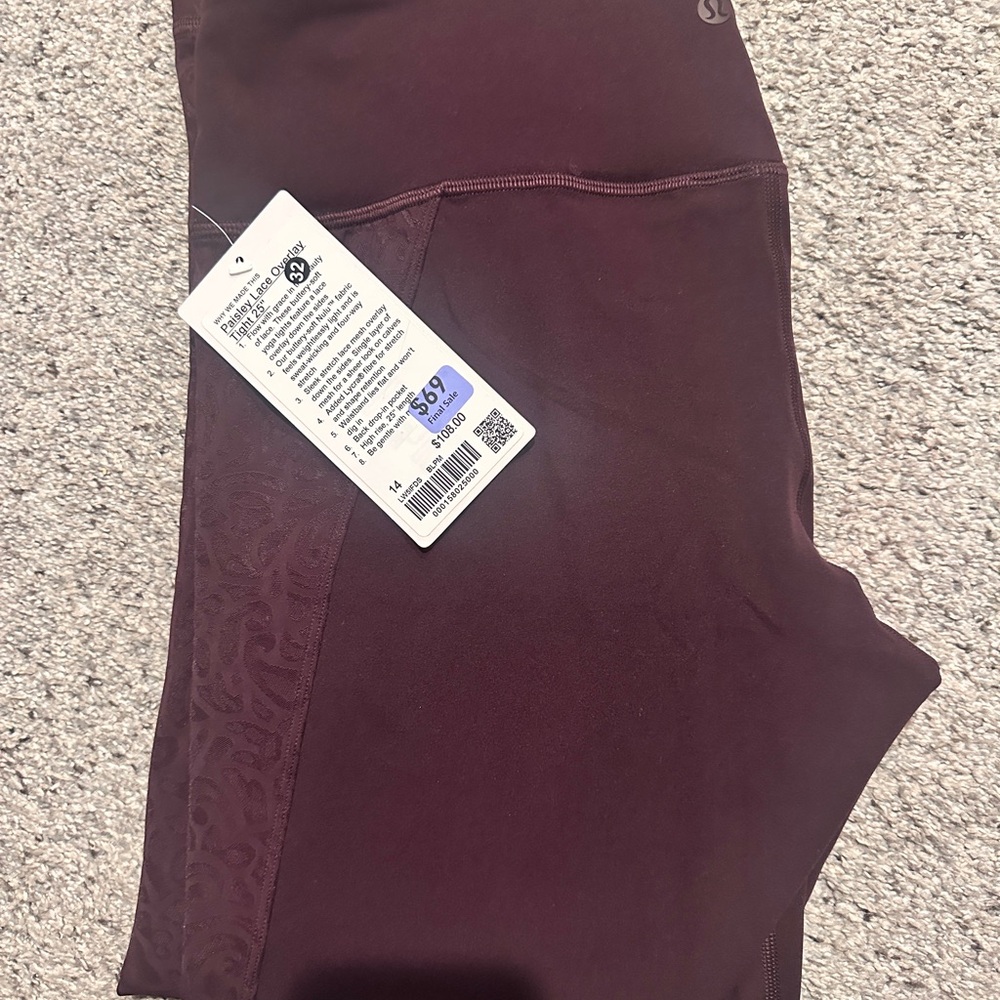 SOLD Lululemon Black plum Paisley overlay tight sz 14 NWT